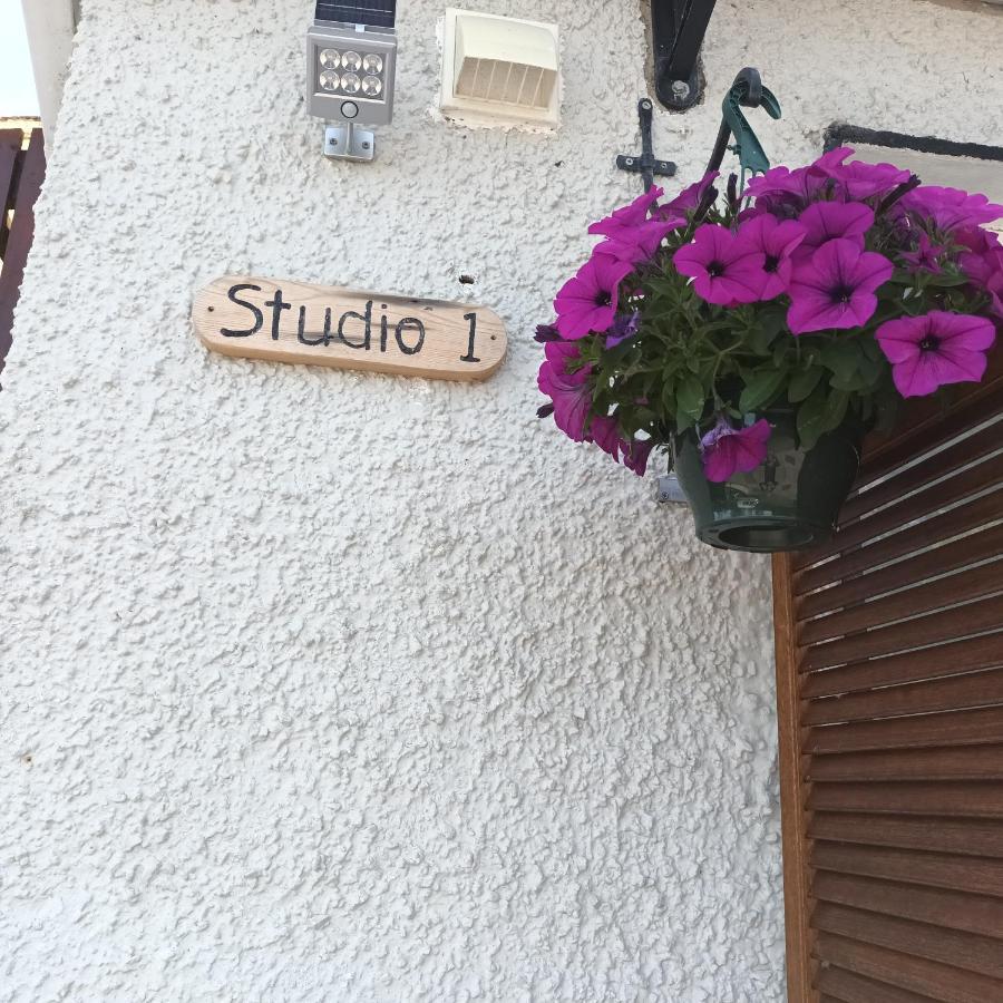 Kates Place Studio 1 Donegal Town Екстер'єр фото
